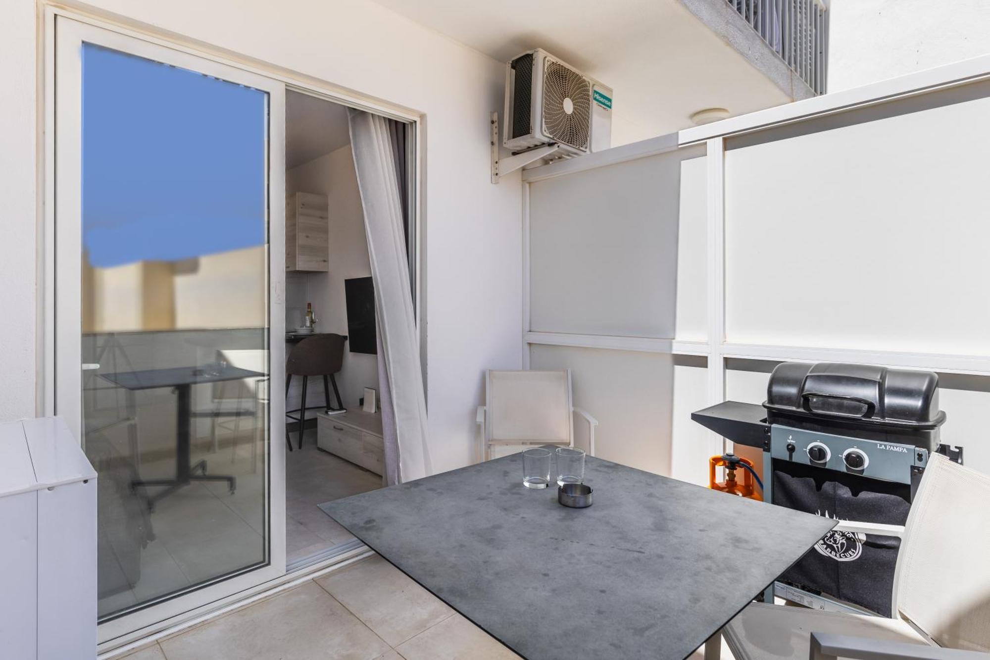 Kunsu'S Apartment 5 Min Walk From St Julians San Ġwann Exteriör bild